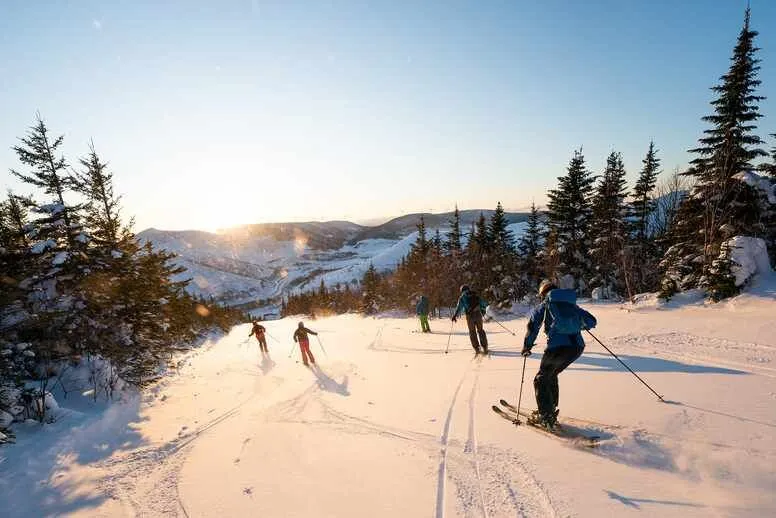 Rozgrzewka przed nartami – jak powinna wyglądać rozgrzewka narciarza?