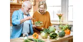 Dieta dla seniora – jak powinno wyglądać żywienie osoby starszej?